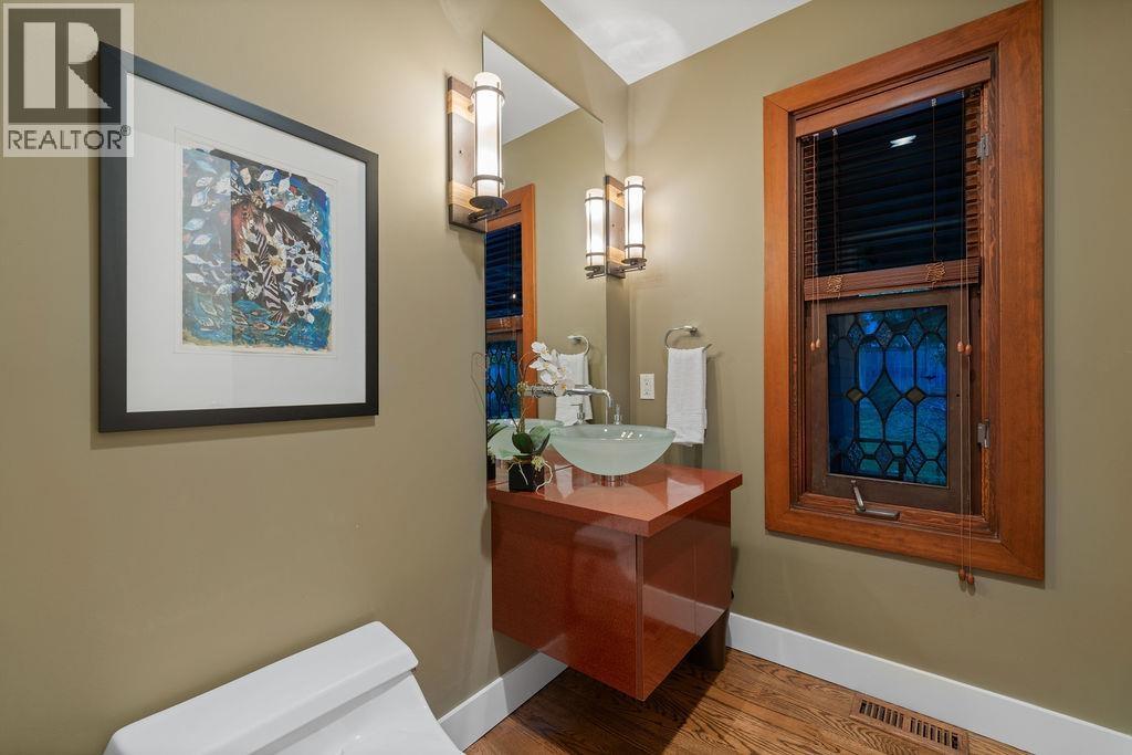 124 Carisbrooke Crescent, North Vancouver, British Columbia  V7N 2S1 - Photo 27 - R3107271