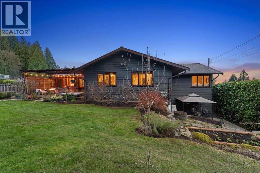 124 Carisbrooke Crescent, North Vancouver, British Columbia  V7N 2S1 - Photo 32 - R3107271