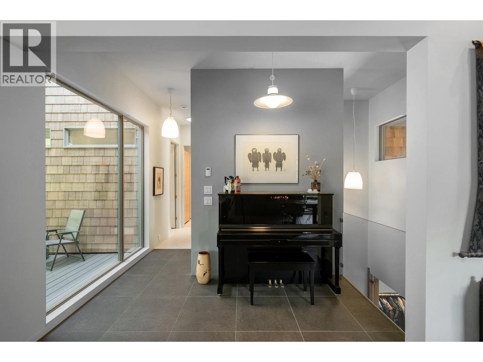 1754 Frances Walk, Bowen Island, British Columbia  V0N 1G2 - Photo 12 - R3107279