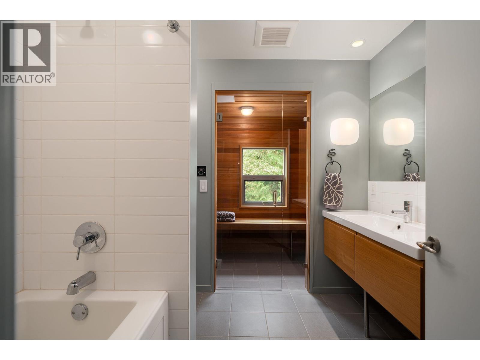 1754 Frances Walk, Bowen Island, British Columbia  V0N 1G2 - Photo 27 - R3107279