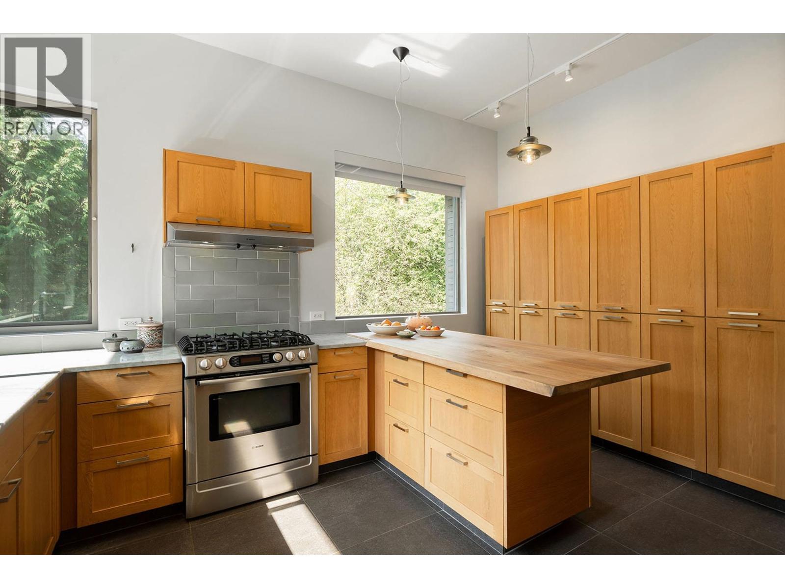 1754 Frances Walk, Bowen Island, British Columbia  V0N 1G2 - Photo 6 - R3107279