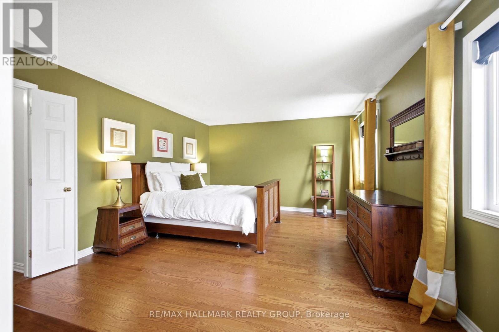 92a Upney Drive, Ottawa, Ontario K2J 5H3 - Photo 27 - X12964068