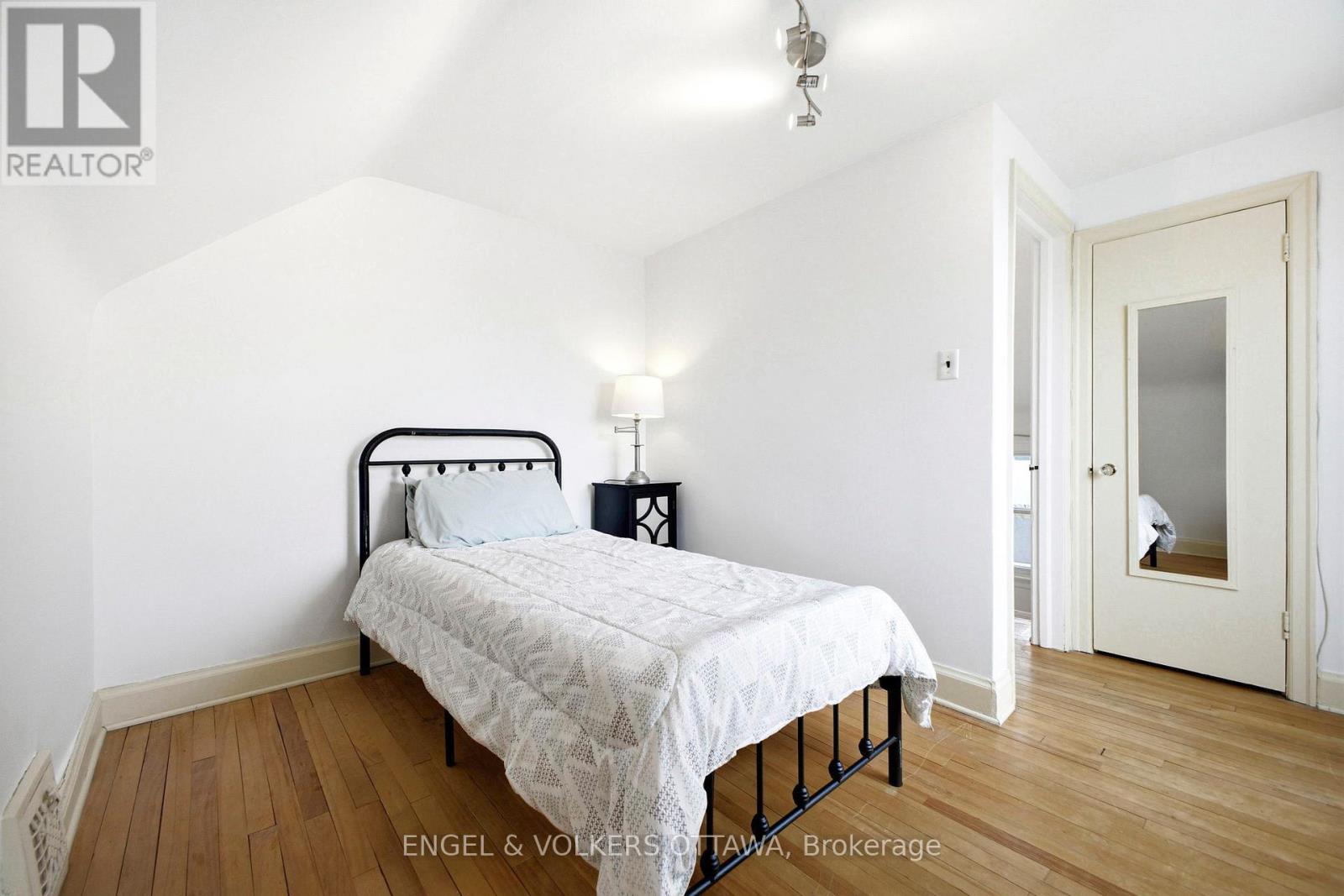 1223 Erie Avenue, Ottawa, Ontario  K1V 6G5 - Photo 16 - X12964090