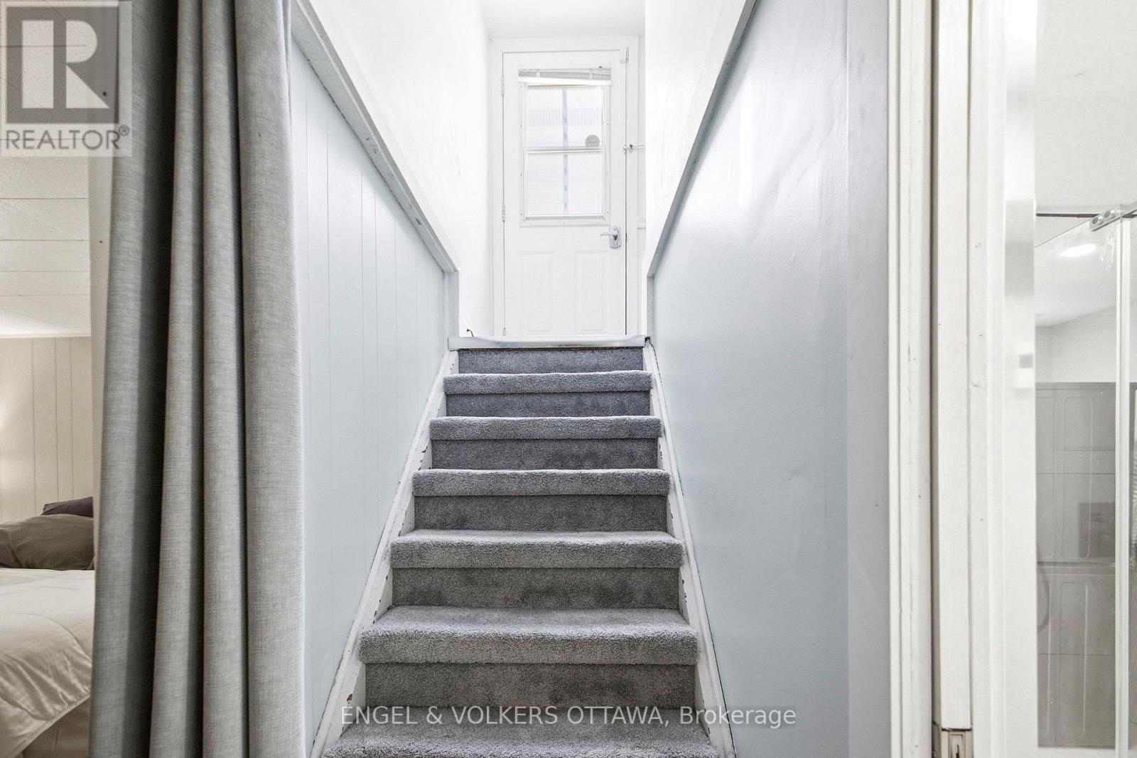 1223 Erie Avenue, Ottawa, Ontario  K1V 6G5 - Photo 24 - X12964090