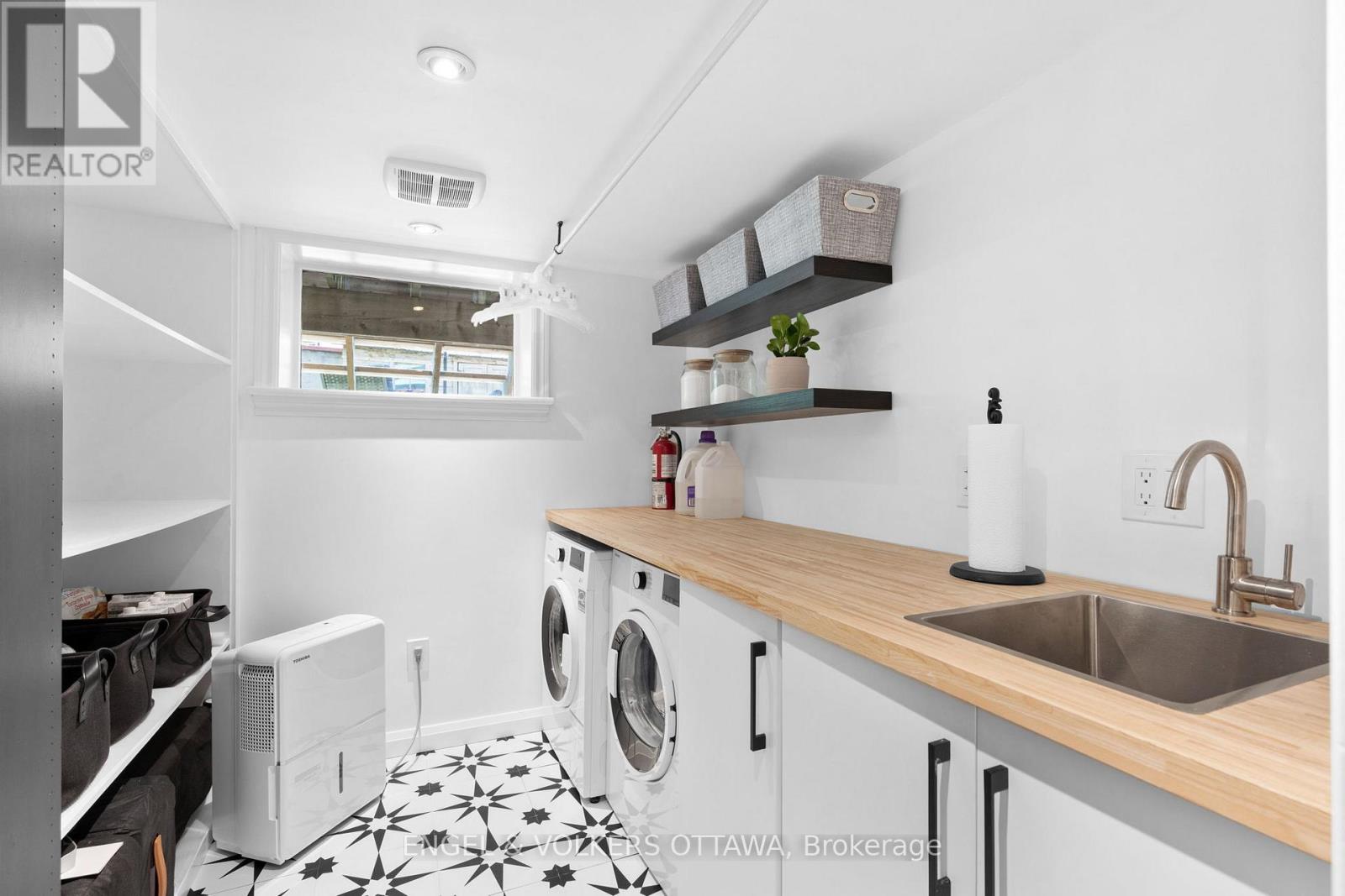 244 Flora Street, Ottawa, Ontario  K1R 5R9 - Photo 24 - X12964094