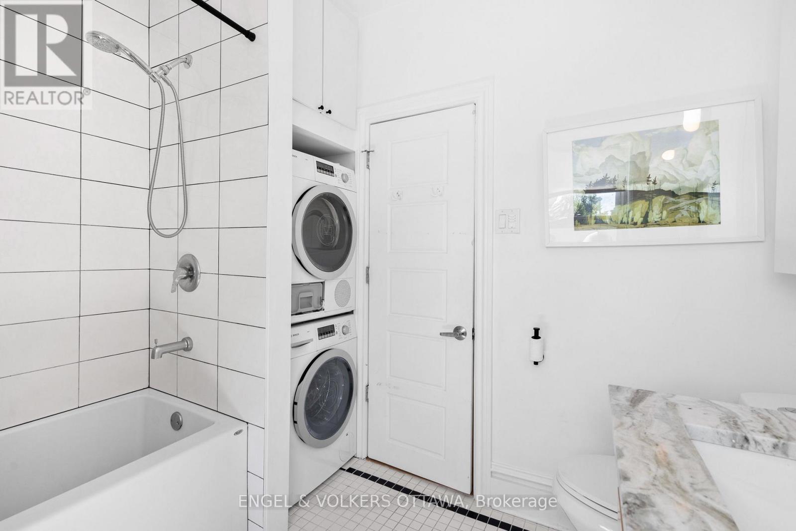 244 Flora Street, Ottawa, Ontario  K1R 5R9 - Photo 36 - X12964094