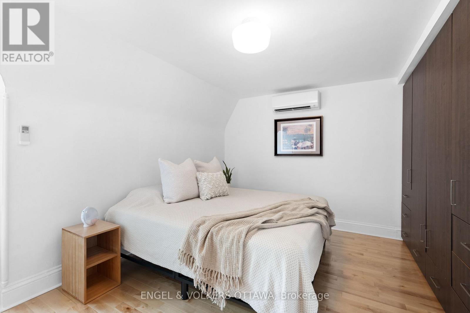 244 Flora Street, Ottawa, Ontario  K1R 5R9 - Photo 39 - X12964094