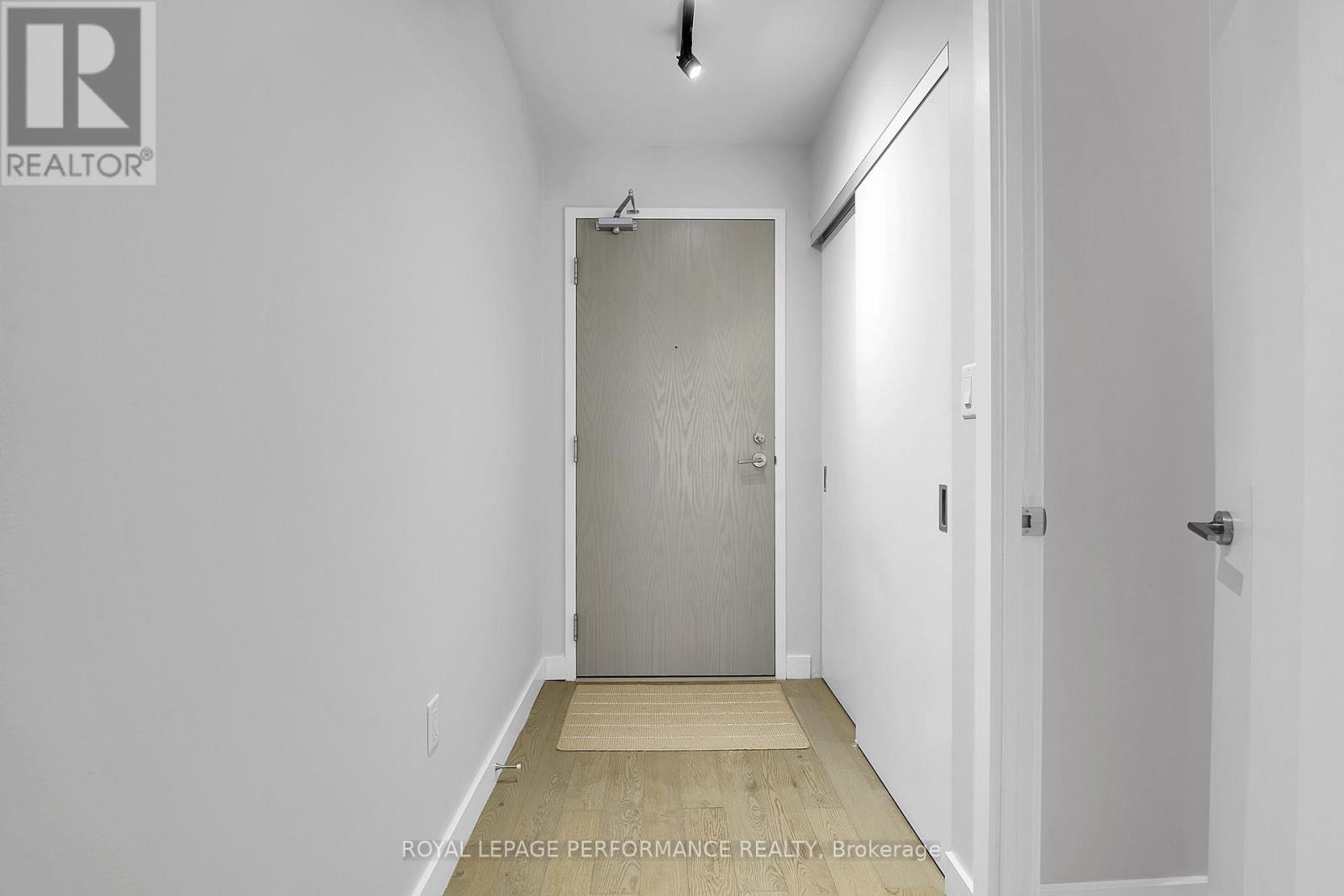 708 - 224 Lyon Street N, Ottawa, Ontario K1R 0C1 - Photo 10 - X12964112