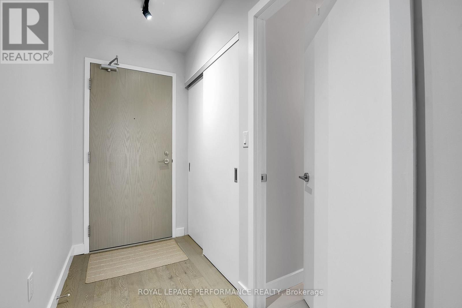 708 - 224 Lyon Street N, Ottawa, Ontario K1R 0C1 - Photo 11 - X12964112