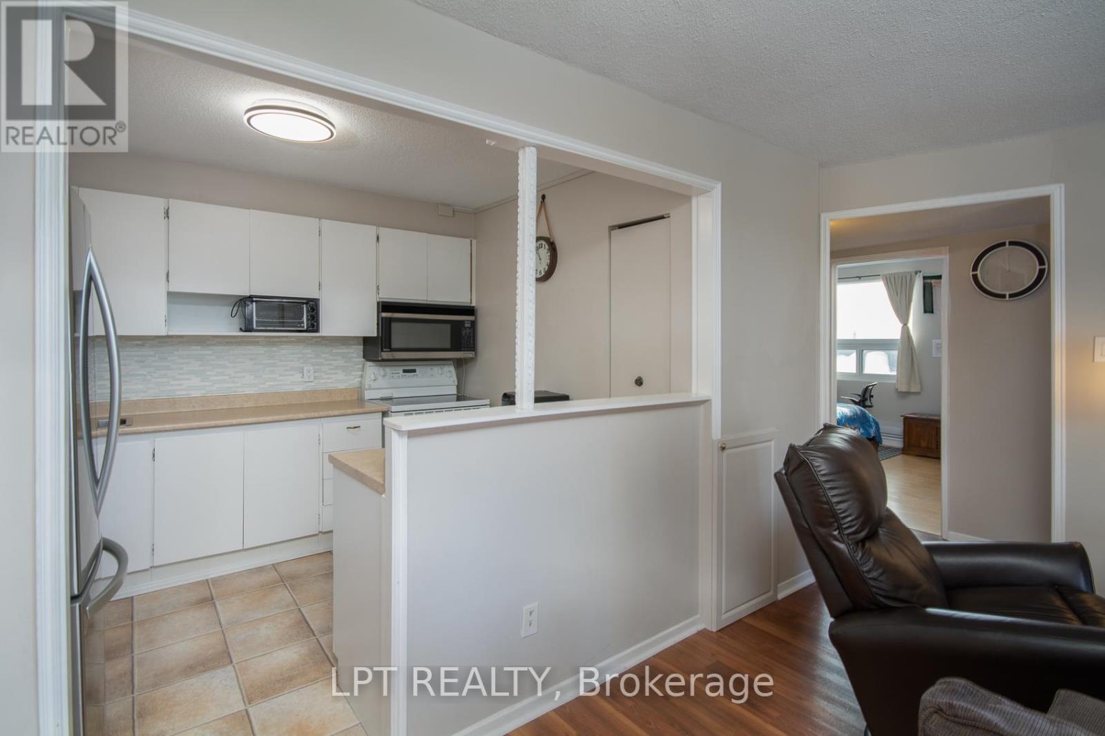 802 - 1380 Prince Of Wales Drive, Ottawa, Ontario  K2C 3N5 - Photo 16 - X12964150