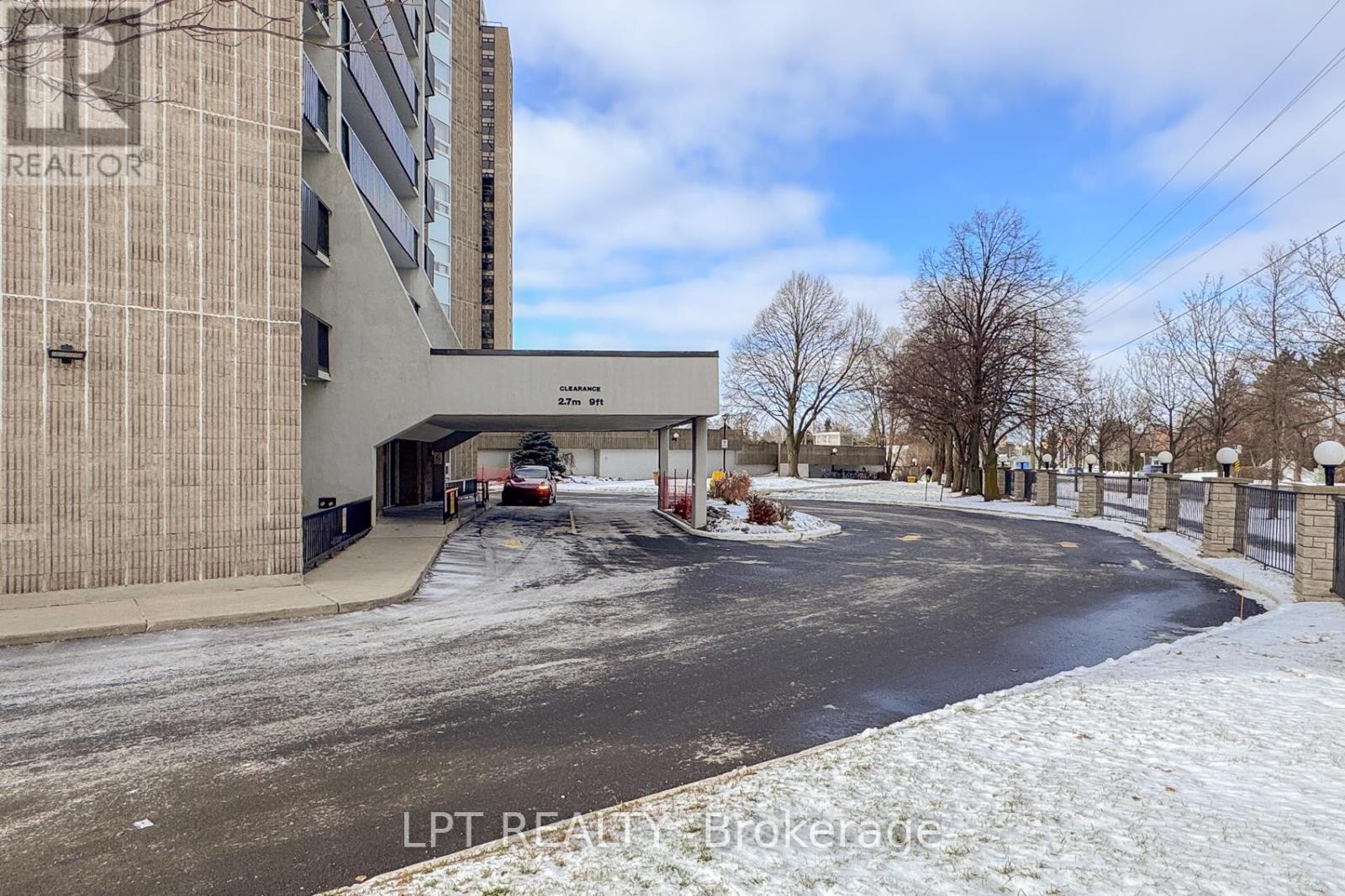 802 - 1380 Prince Of Wales Drive, Ottawa, Ontario  K2C 3N5 - Photo 3 - X12964150