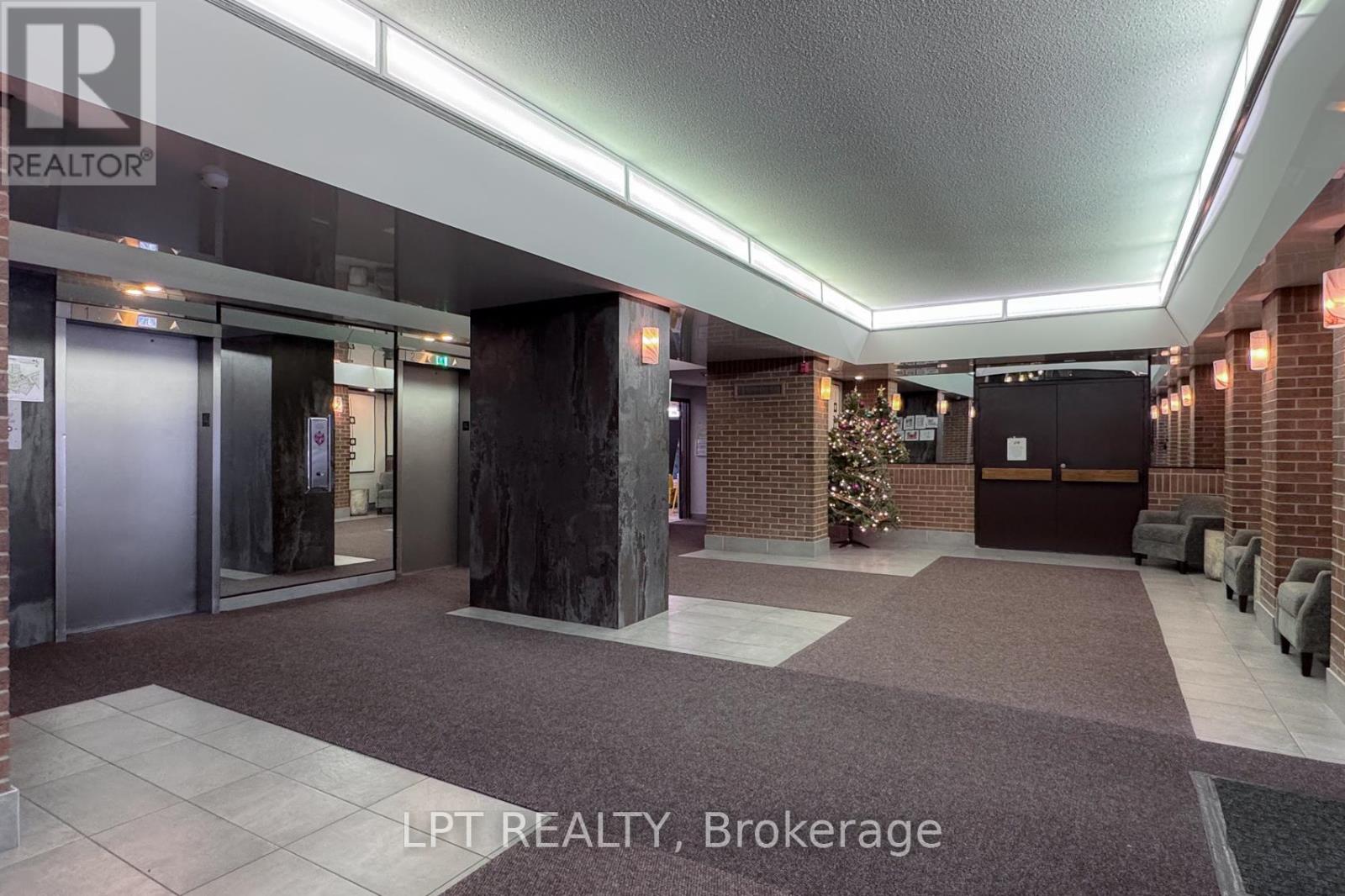 802 - 1380 Prince Of Wales Drive, Ottawa, Ontario  K2C 3N5 - Photo 4 - X12964150