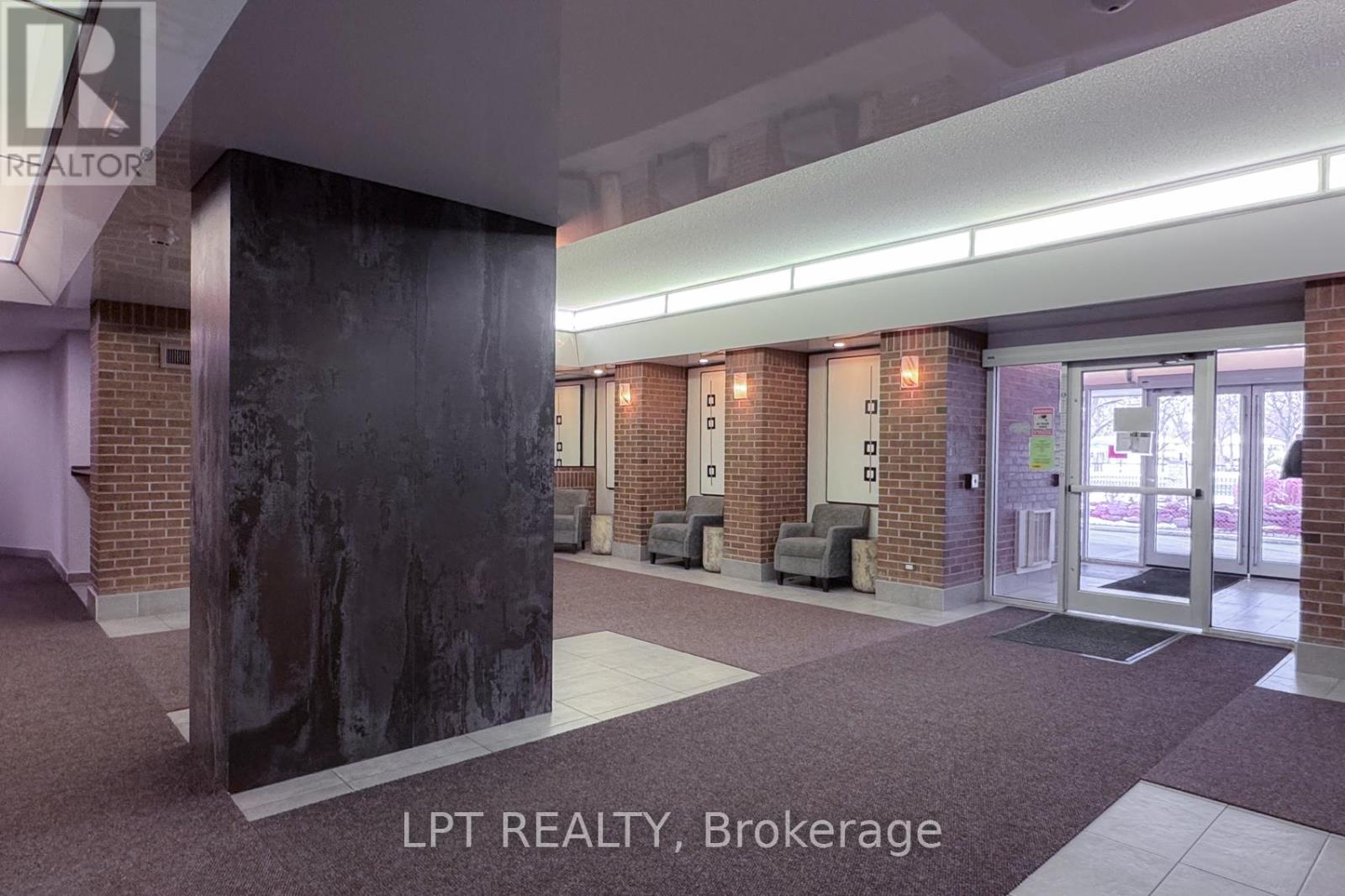 802 - 1380 Prince Of Wales Drive, Ottawa, Ontario  K2C 3N5 - Photo 6 - X12964150