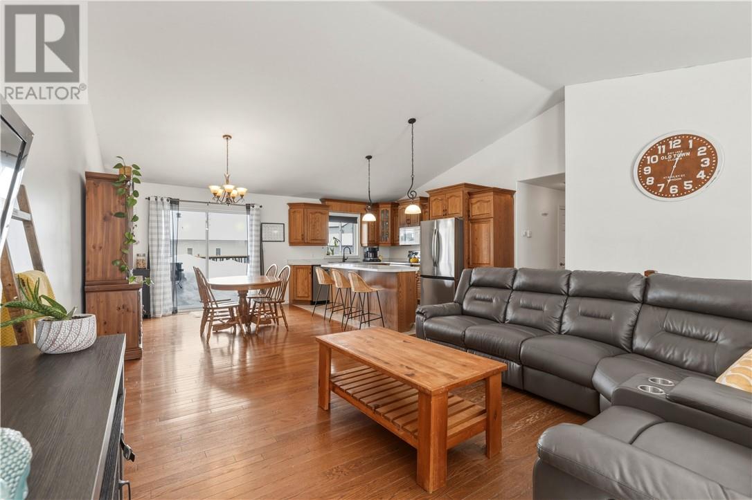 1493 Jeanne D'arc Street, Hanmer, Ontario  P3P 0A2 - Photo 6 - 2127011