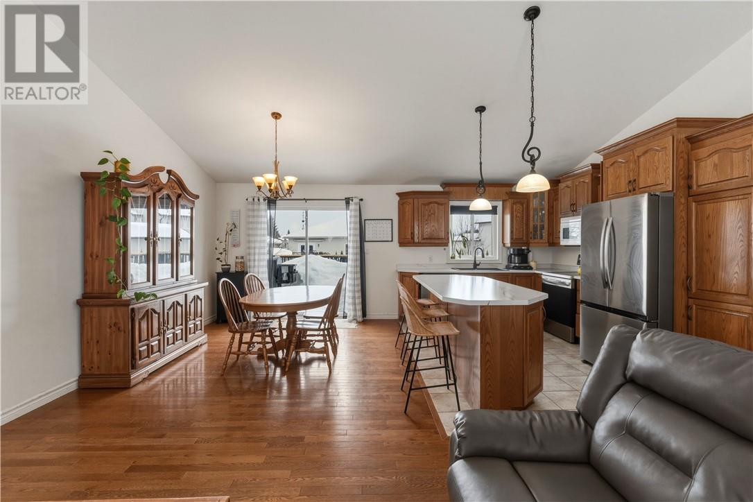 1493 Jeanne D'arc Street, Hanmer, Ontario  P3P 0A2 - Photo 8 - 2127011