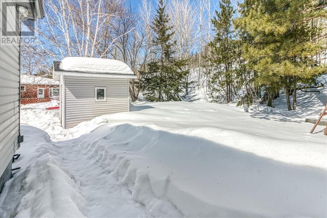 504 Victoria Street, Sudbury, Ontario  P3C 1K9 - Photo 5 - 2127005