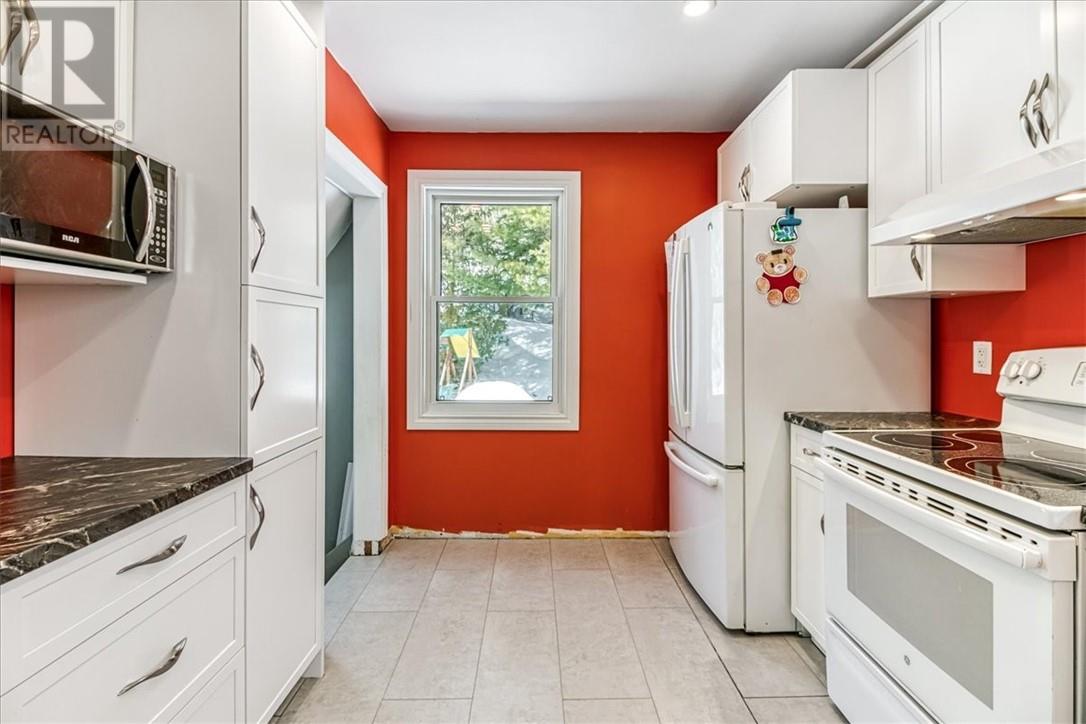 504 Victoria Street, Sudbury, Ontario  P3C 1K9 - Photo 6 - 2127005