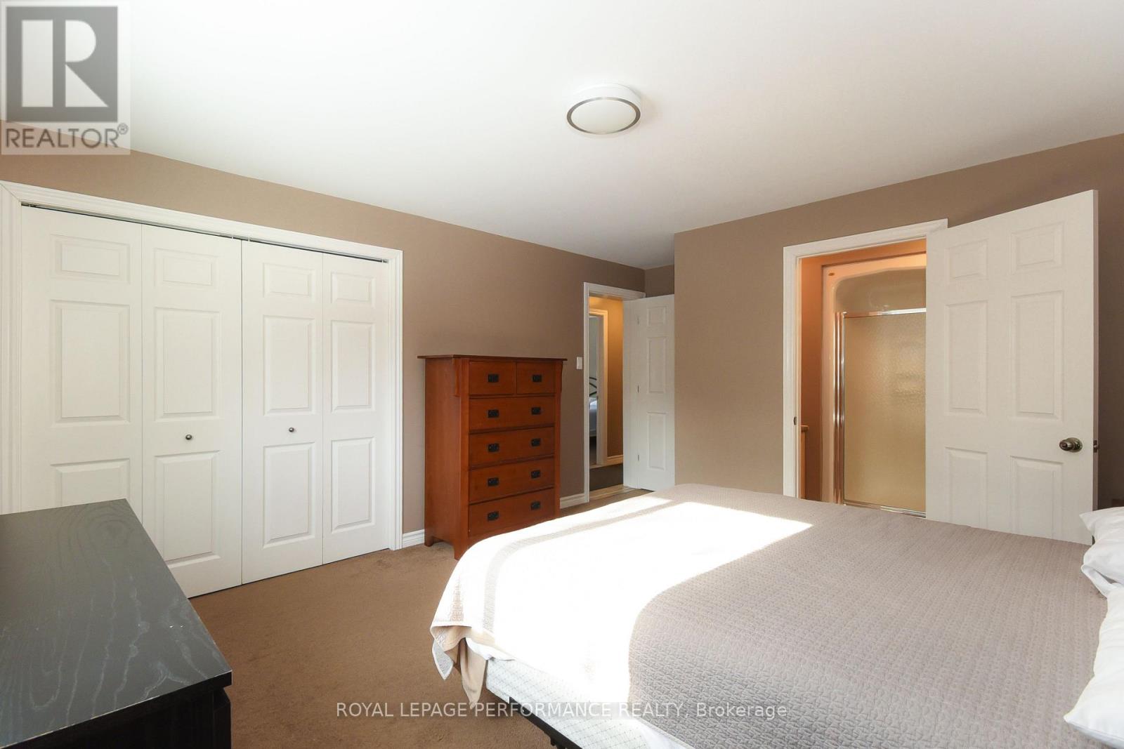 35, 35a And 37 Cloverloft Court, Ottawa, Ontario  K2S 1T3 - Photo 38 - X12811134