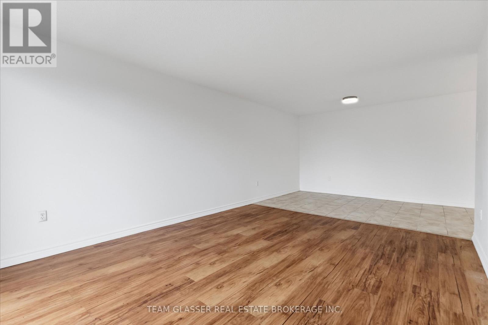 401 - 746 Fanshawe Park Road, London North, Ontario  N5X 2M5 - Photo 16 - X12963980