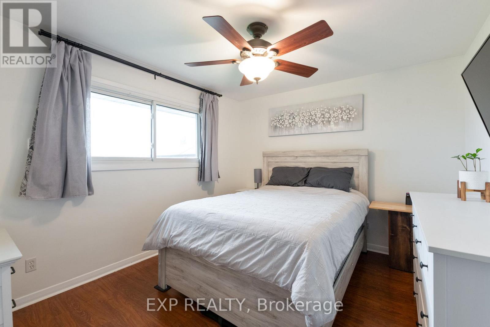 9347 Longwoods Road, Middlesex Centre, Ontario  N0L 1E0 - Photo 17 - X12964104