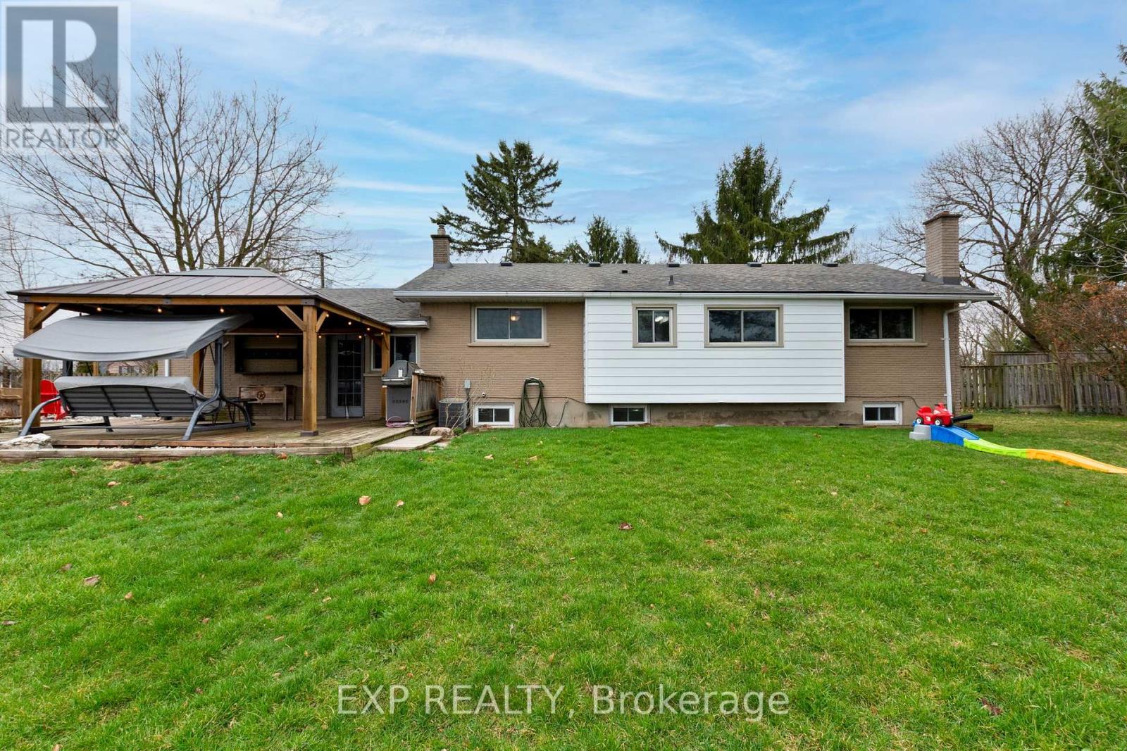 9347 Longwoods Road, Middlesex Centre, Ontario  N0L 1E0 - Photo 34 - X12964104