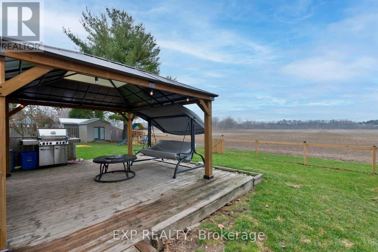 9347 Longwoods Road, Middlesex Centre, Ontario  N0L 1E0 - Photo 35 - X12964104