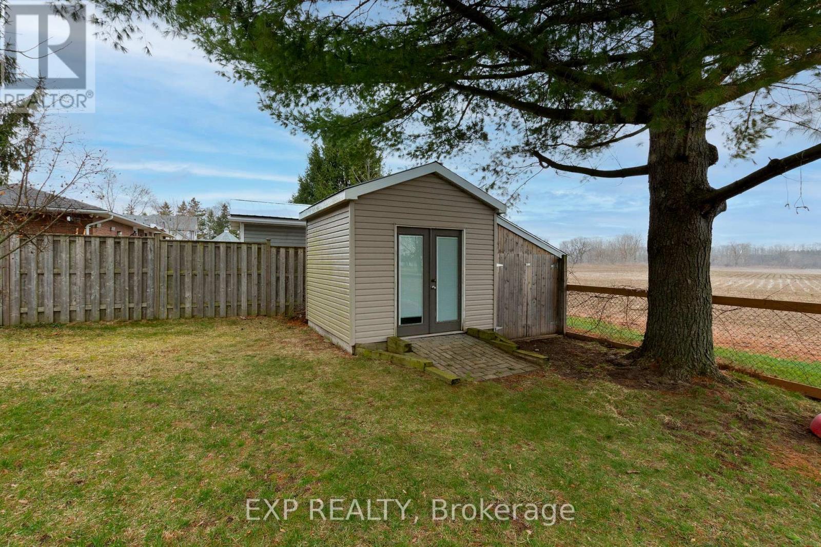 9347 Longwoods Road, Middlesex Centre, Ontario  N0L 1E0 - Photo 38 - X12964104