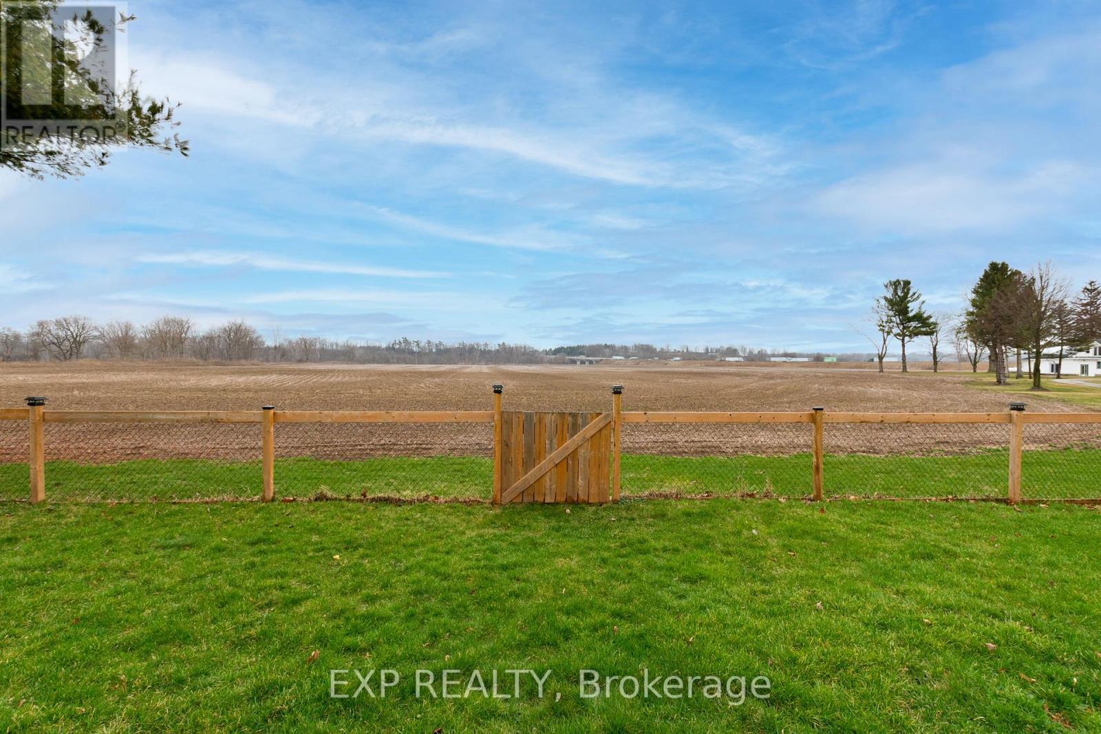 9347 Longwoods Road, Middlesex Centre, Ontario  N0L 1E0 - Photo 39 - X12964104