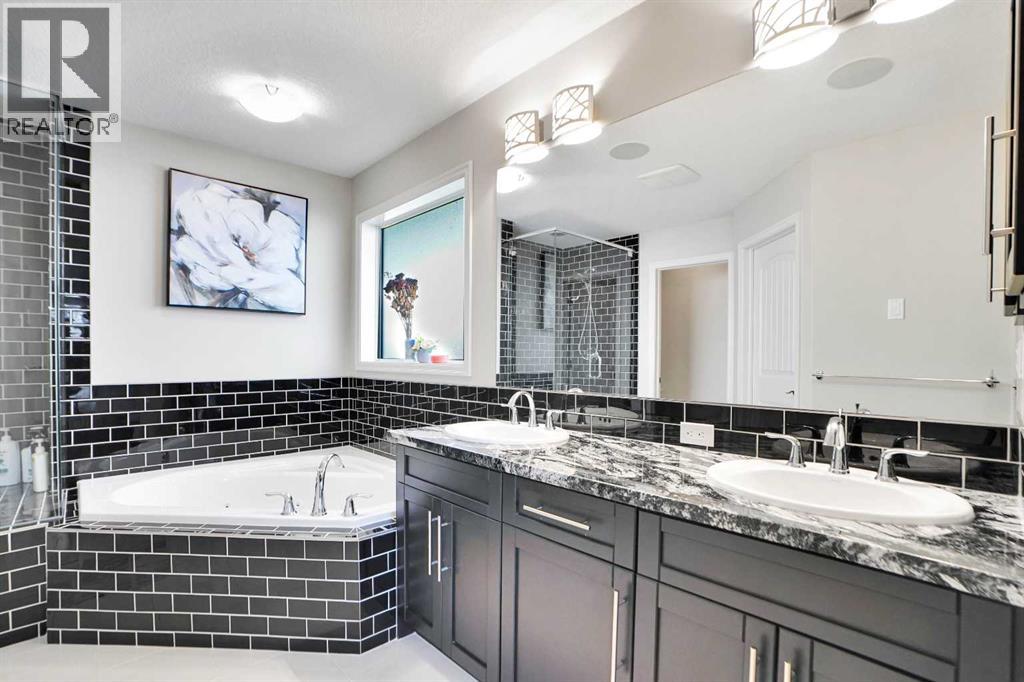 60 Cranarch Rise Se, Calgary, Alberta T3M 1M3 - Photo 24 - A2284840