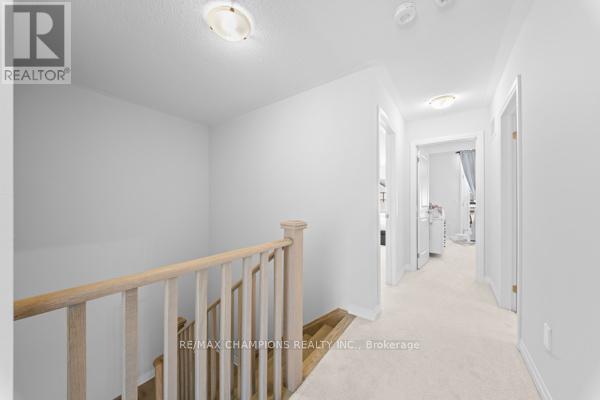 15 Landolfi Way, Bradford West Gwillimbury, Ontario  L3Z 4L6 - Photo 18 - N12963690