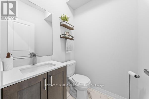 15 Landolfi Way, Bradford West Gwillimbury, Ontario  L3Z 4L6 - Photo 35 - N12963690