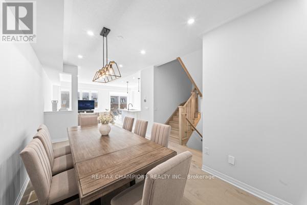 15 Landolfi Way, Bradford West Gwillimbury, Ontario  L3Z 4L6 - Photo 7 - N12963690