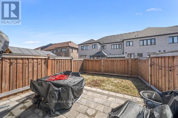 15 Landolfi Way, Bradford West Gwillimbury, Ontario  L3Z 4L6 - Photo 43 - N12963690