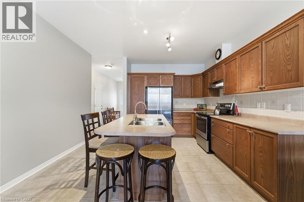 40 Wesleyan Court Unit# 16, Hamilton, Ontario  L9G 5C7 - Photo 6 - 40805866