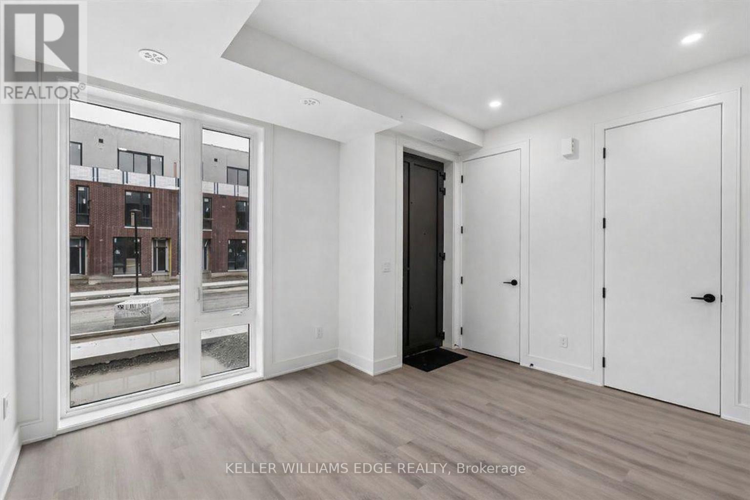 168 Everett Common, St. Catharines, Ontario L2P 0G7 - Photo 3 - X12961114