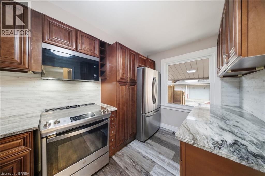 7 Barry Drive, Brantford, Ontario  N3T 1W1 - Photo 10 - 40817546