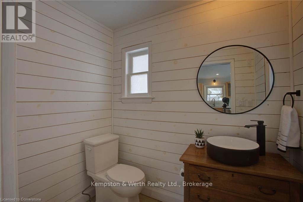 34 Queen Street, Huron East, Ontario  N0G 1H0 - Photo 25 - X12467480