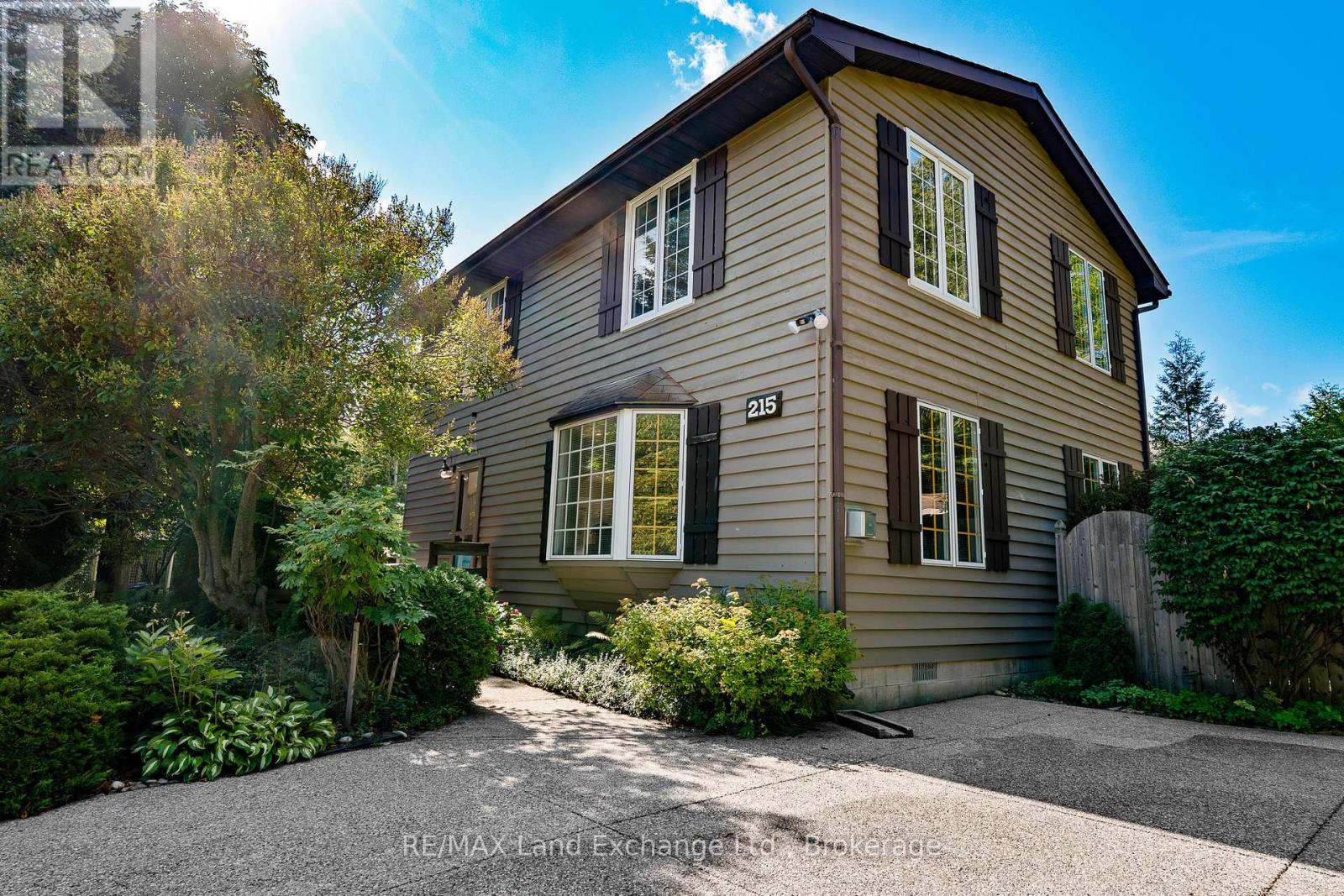 215 ISLAND STREET, Saugeen Shores, Ontario