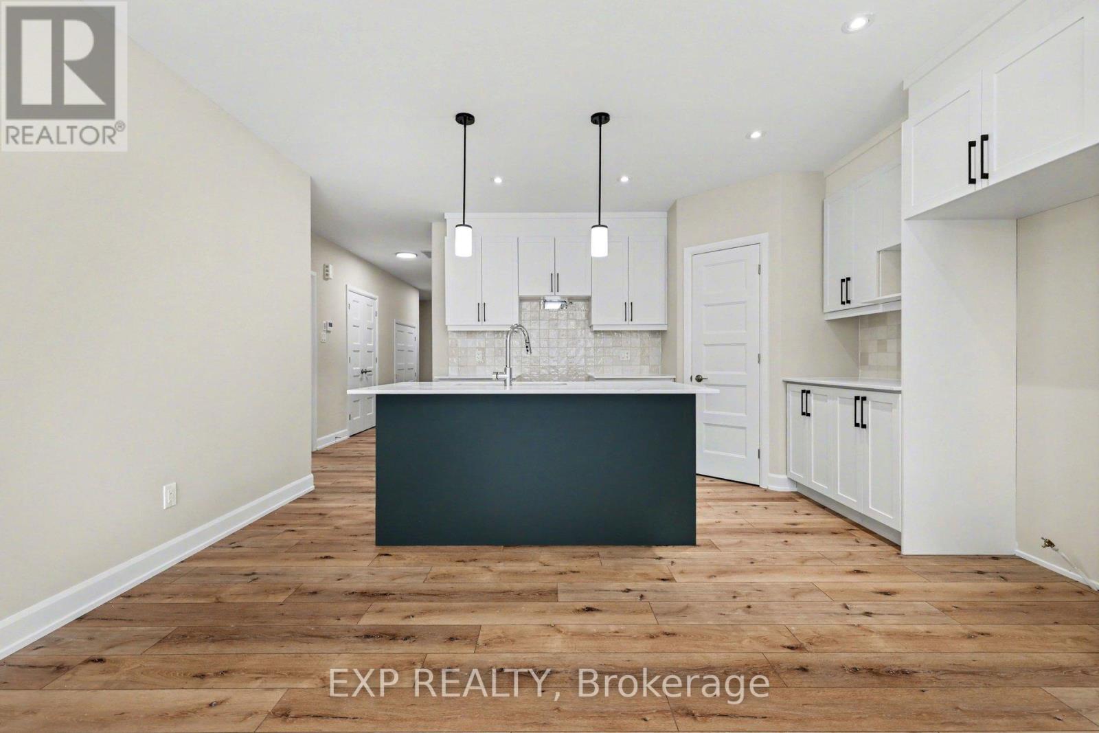 448 Falcon Lane, Russell, Ontario K4R 0M5 - Photo 10 - X12718702