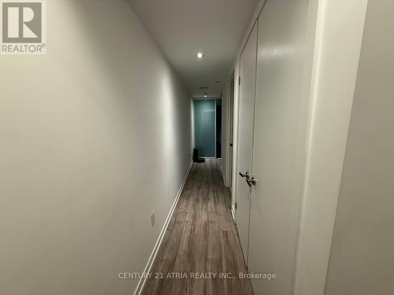 1613 - 77 Shuter Street, Toronto, Ontario  M5B 0B8 - Photo 2 - C12963988