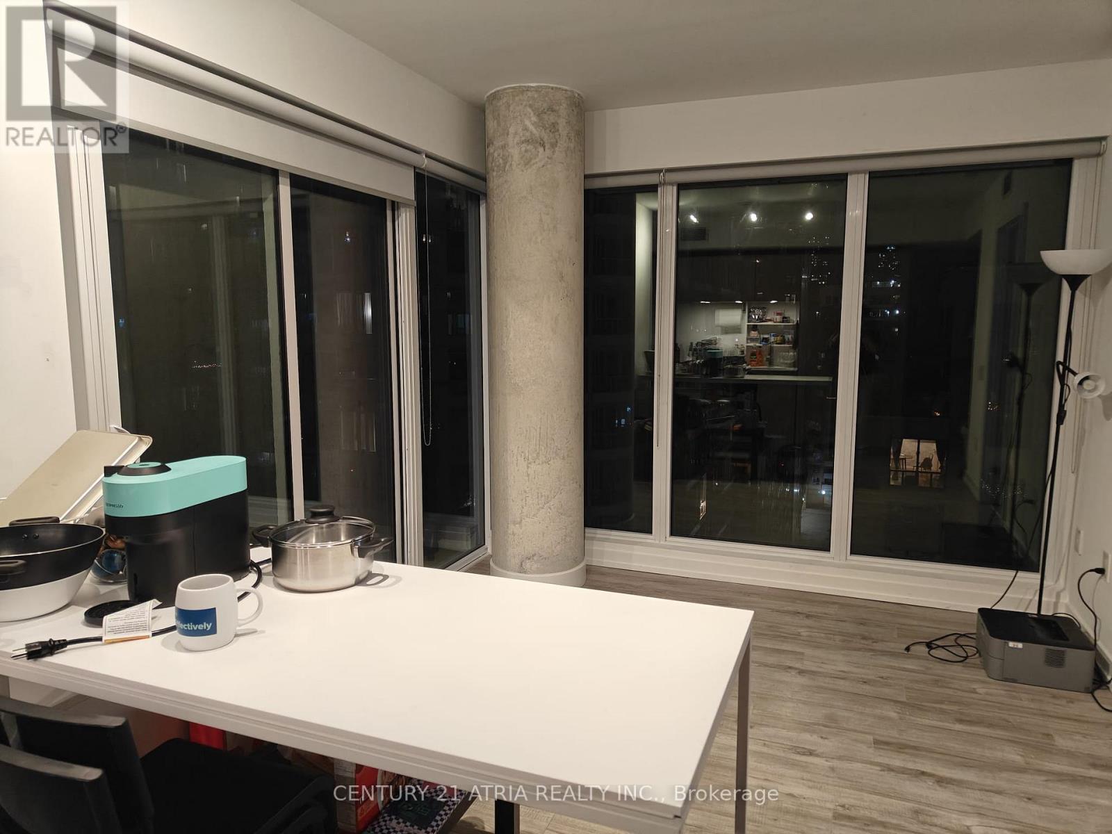 1613 - 77 Shuter Street, Toronto, Ontario  M5B 0B8 - Photo 3 - C12963988