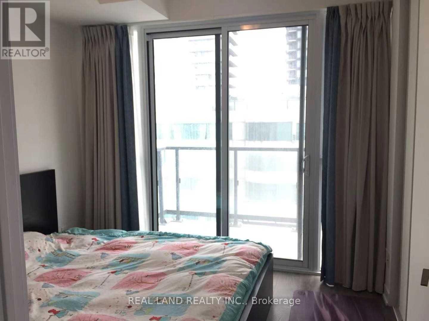 1702 - 87 Peter Street, Toronto, Ontario  M5V 0P1 - Photo 11 - C12964046