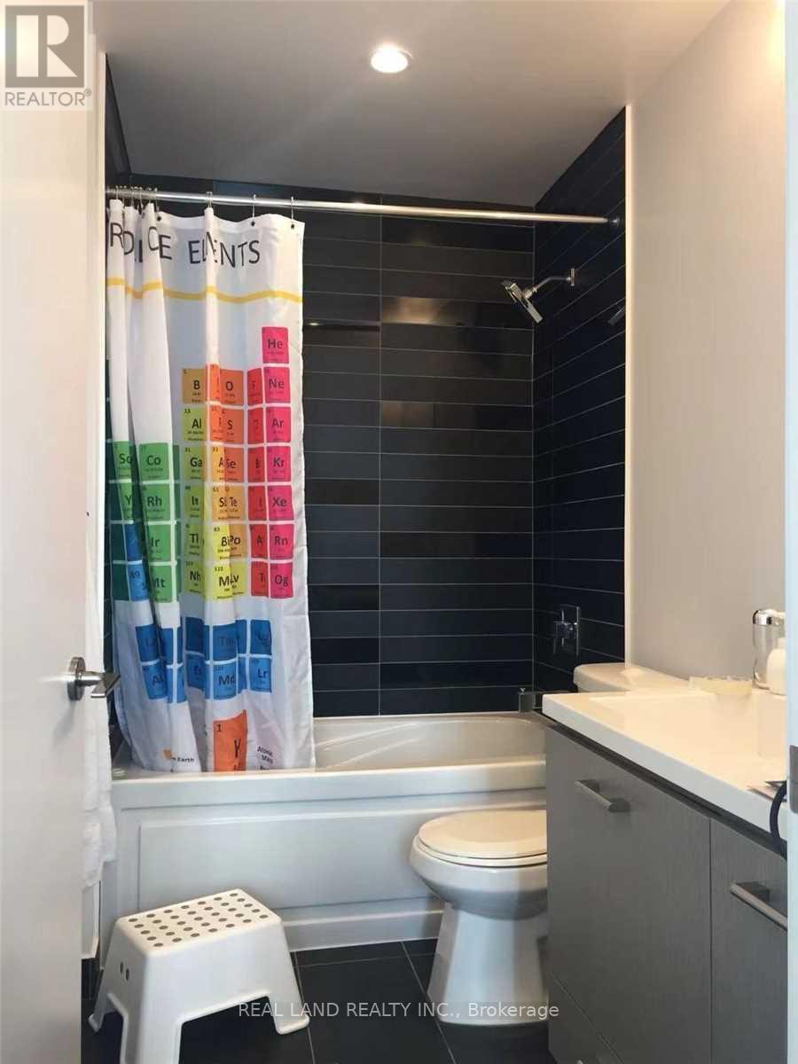 1702 - 87 Peter Street, Toronto, Ontario  M5V 0P1 - Photo 12 - C12964046