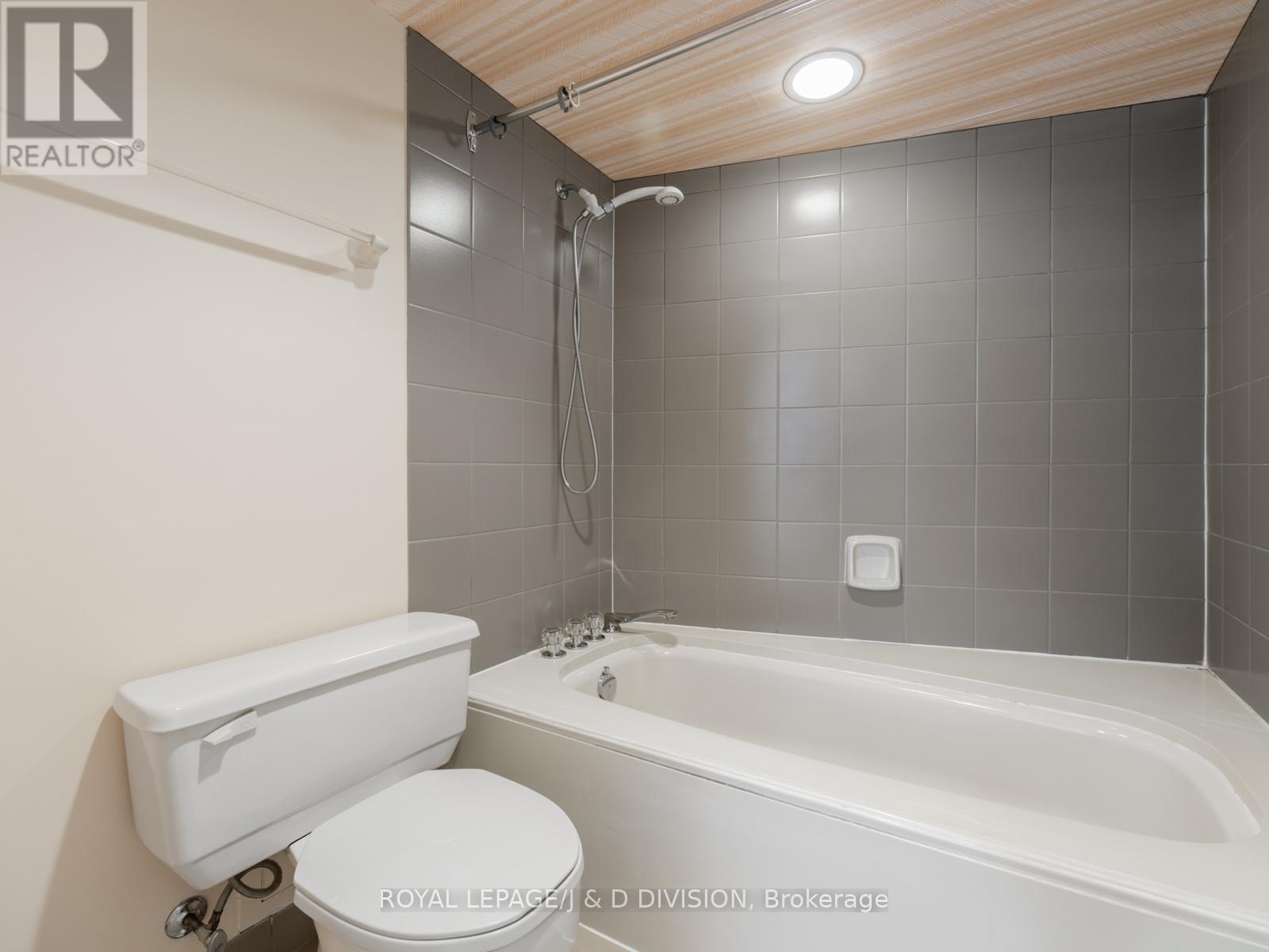 212 - 5444 Yonge Street, Toronto, Ontario  M2N 6J4 - Photo 23 - C12964064