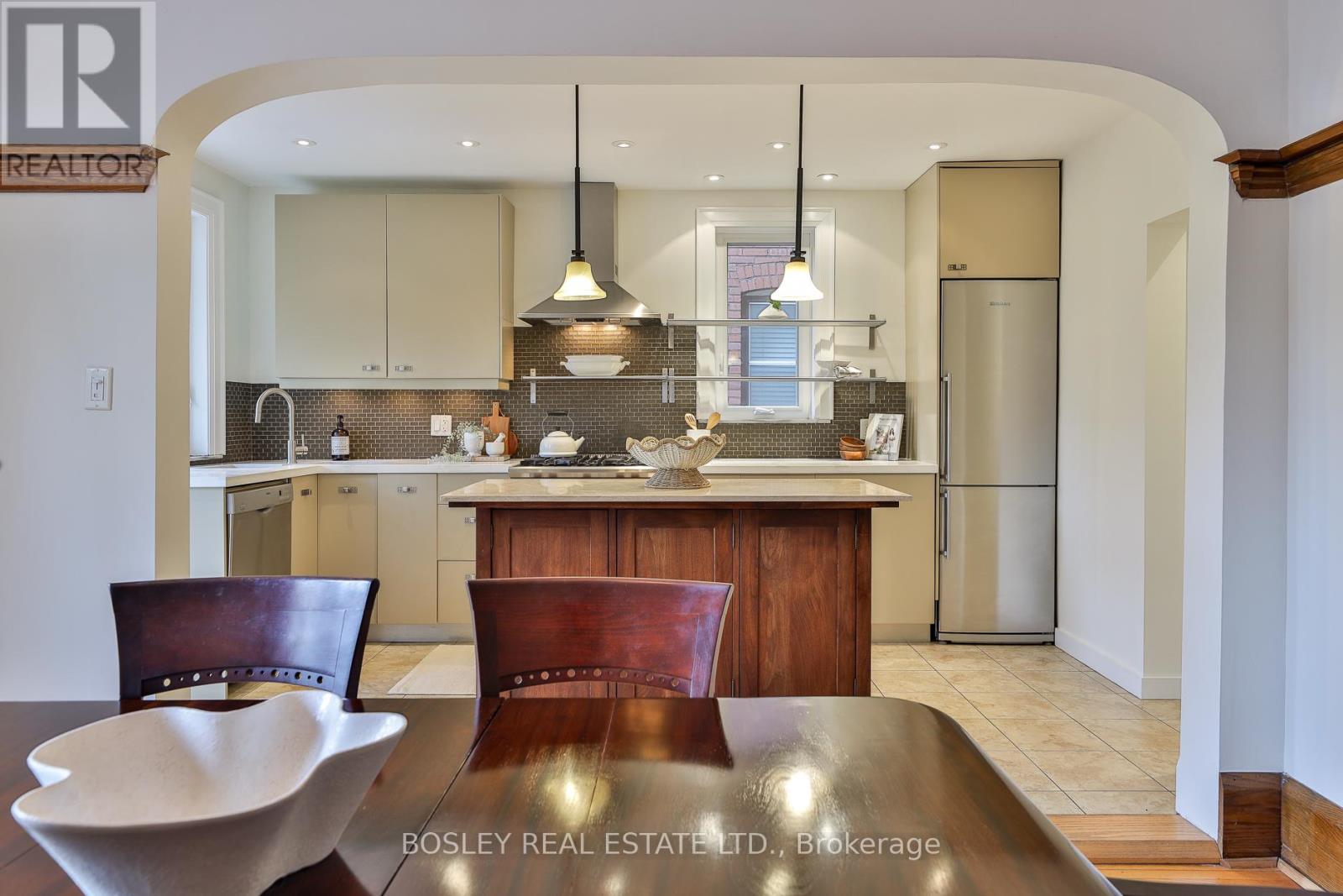 14 Crang Avenue, Toronto, Ontario  M6E 2Z9 - Photo 23 - C12964080