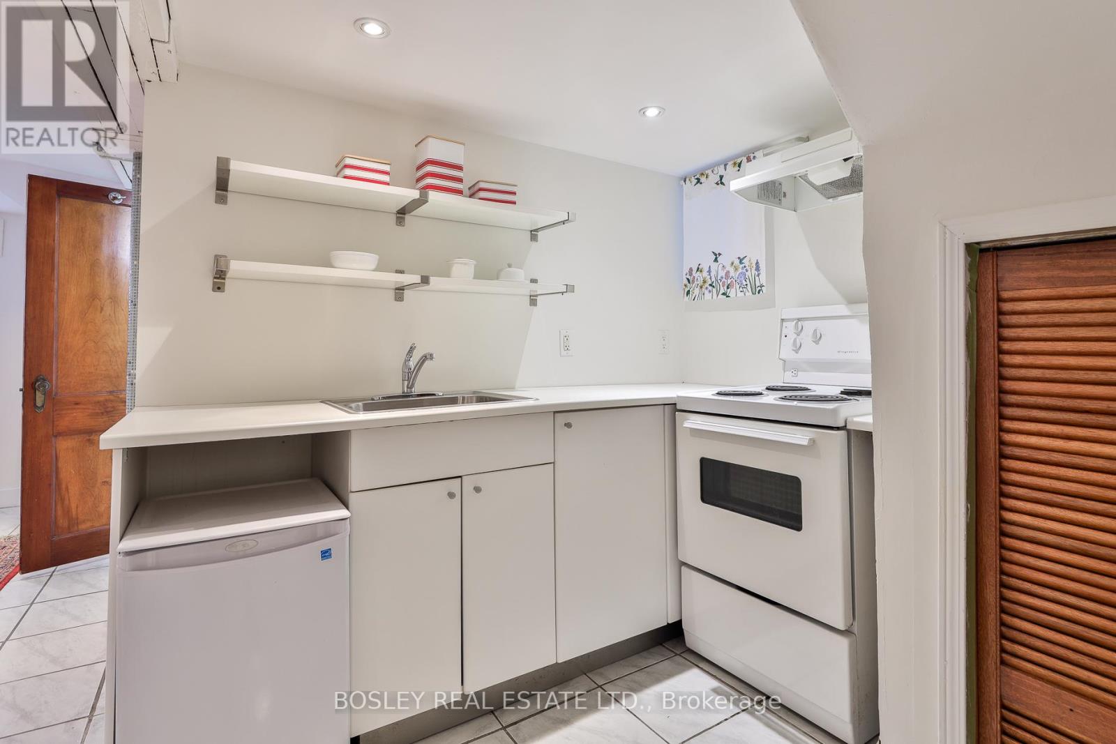 14 Crang Avenue, Toronto, Ontario  M6E 2Z9 - Photo 47 - C12964080