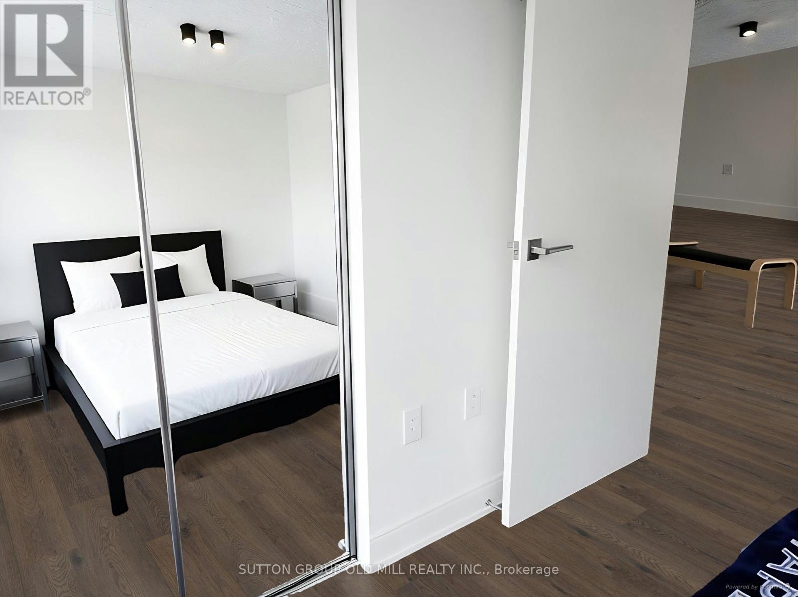 2502 - 89 Mcgill Street, Toronto, Ontario  M5B 0B1 - Photo 22 - C12964084