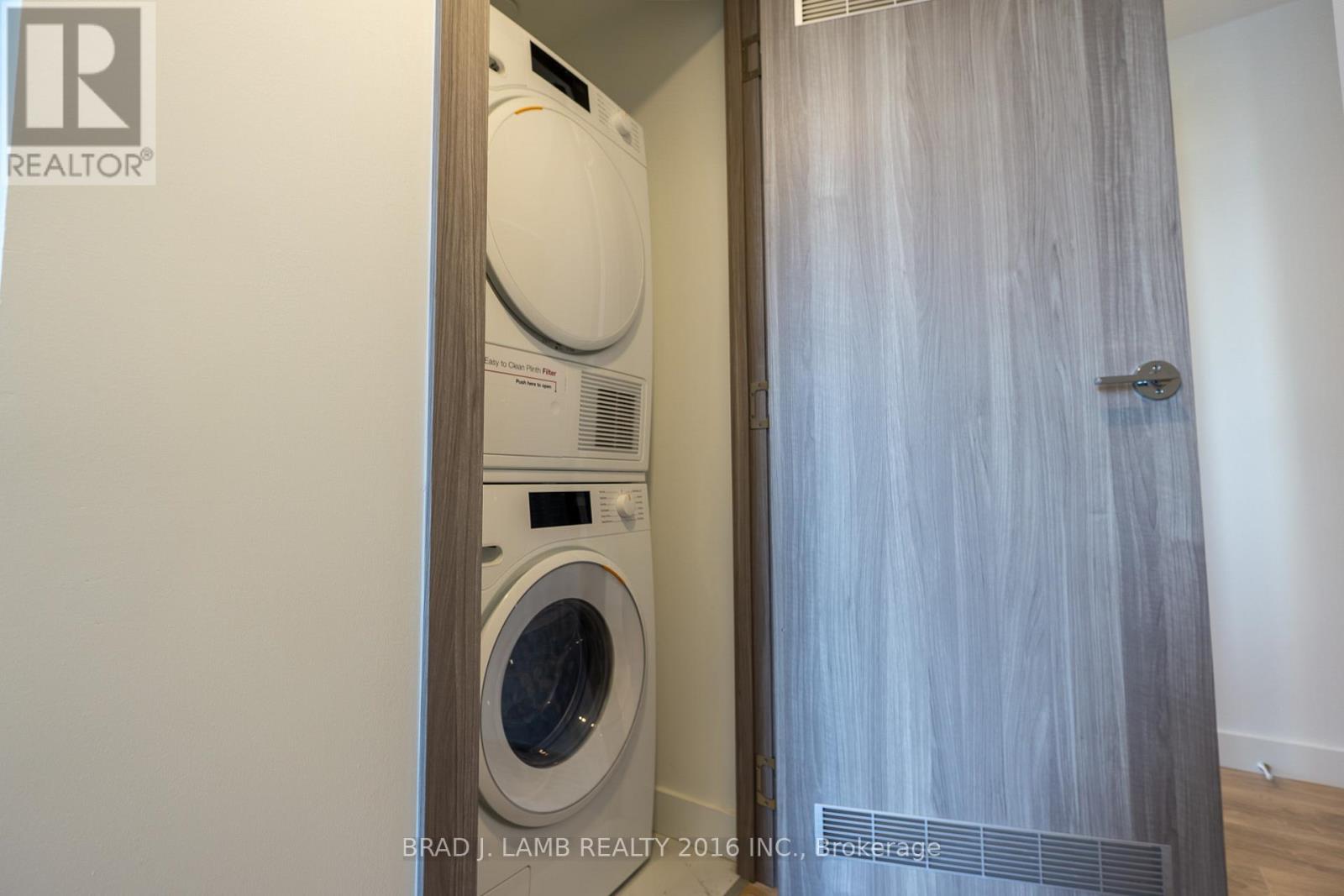 2701 - 38 Widmer Street, Toronto, Ontario  M5V 0P7 - Photo 31 - C12964110