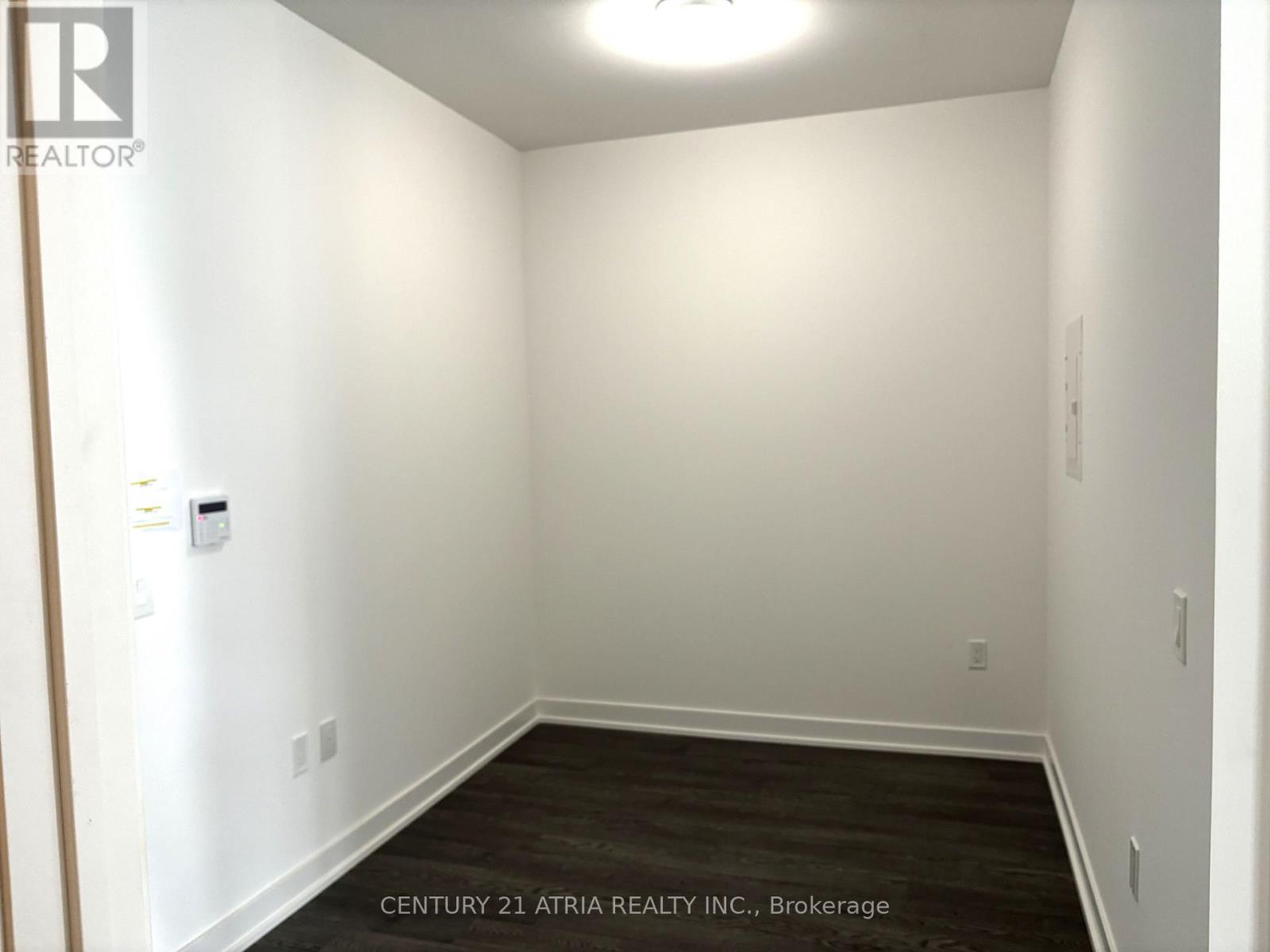 805 - 50 O'neill Road, Toronto, Ontario  M3C 0R1 - Photo 4 - C12964126