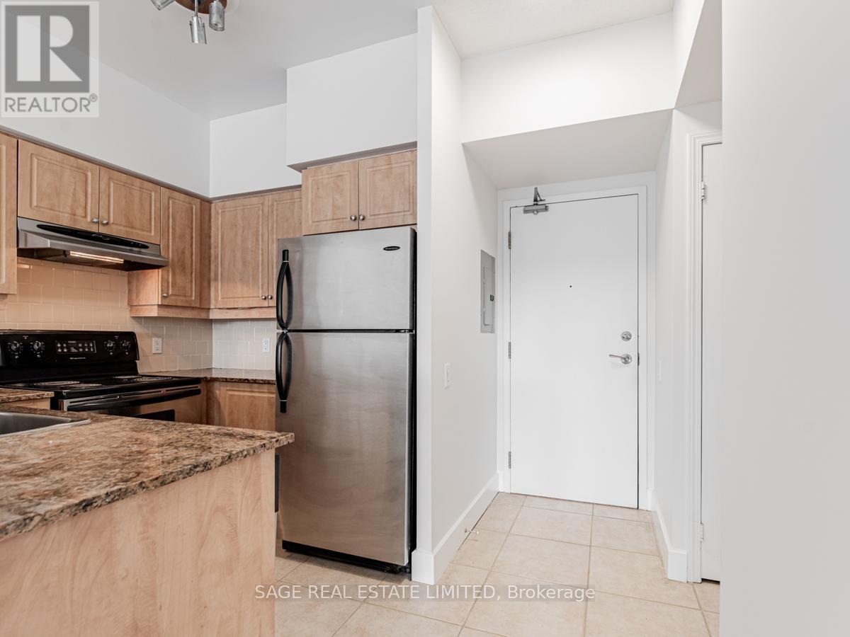 506 - 485 Rosewell Avenue, Toronto, Ontario  M4R 2J2 - Photo 4 - C12964136